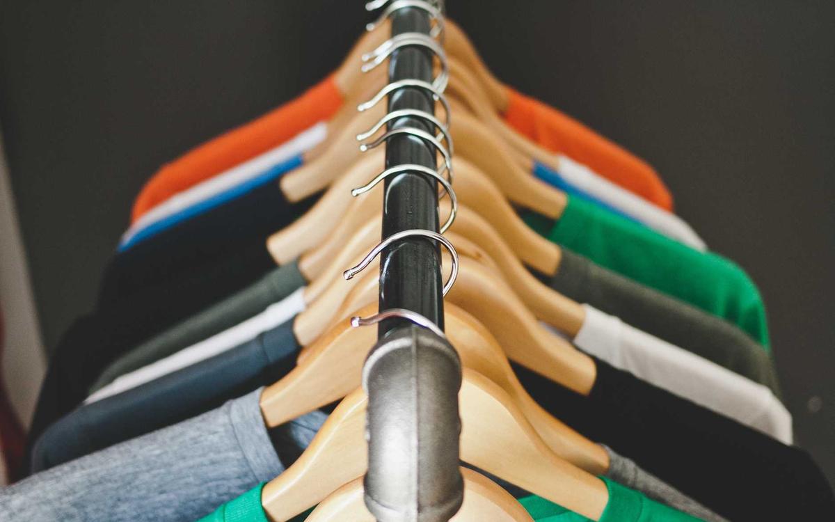 某剧组路透实锤新恋情 两人先后进出同一酒店